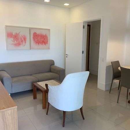 Flat Com 65 Metros; Sala; Duas Suites; Cozinha Recem-Reformado Rio de Janeiro Exterior photo
